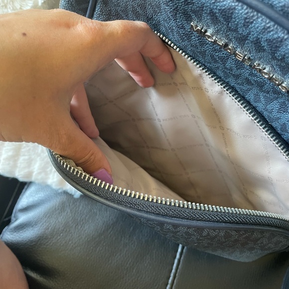 MICHAEL KORS Gradient Coating Monogram  Daypack - Picture 5 of 8